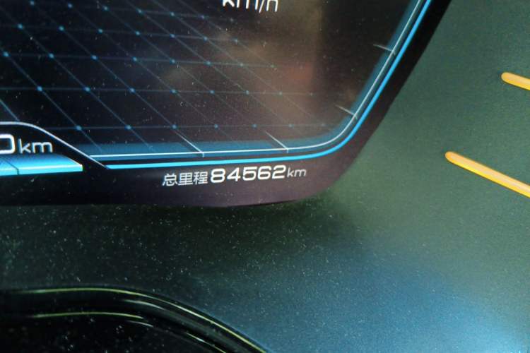 Used BYD Tang New Energy 2021 DM 2.0T Four-Wheel Drive High-Performance Flagship Model Odometer Close Up