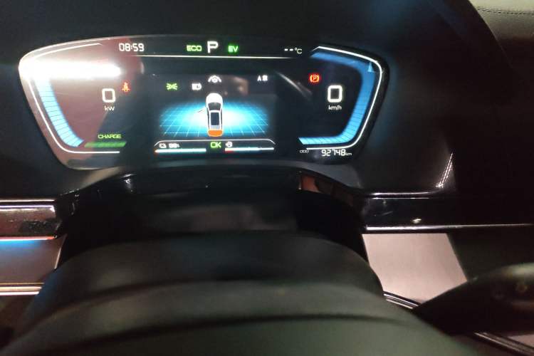 Used BYD Tang New Energy 2021 DM 2.0T Four-Wheel Drive Performance Edition Prestige Model Odometer Close Up