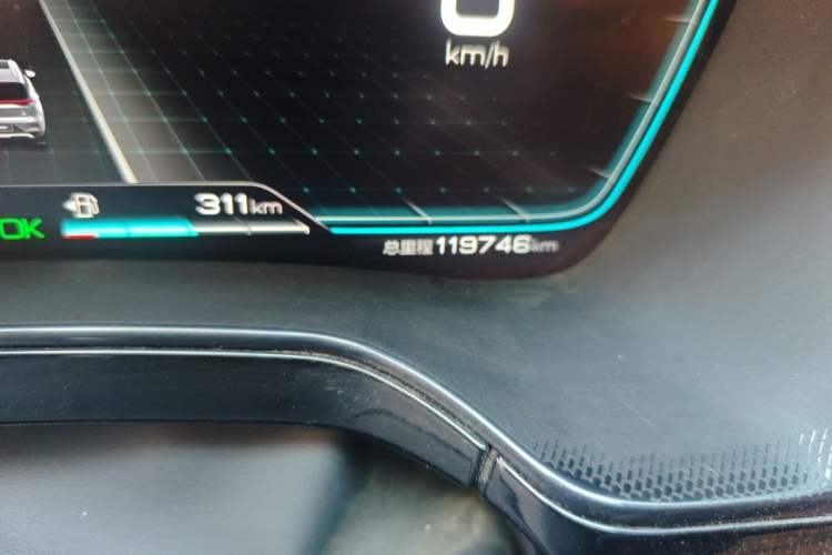 Used BYD Tang New Energy 2021 DM 2.0T Four-Wheel Drive High-Performance Luxury Model Odometer Close Up