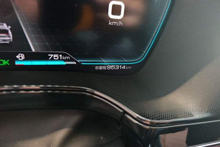 Used BYD Tang New Energy 2021 DM-i 112KM Prestige Model Odometer Close Up