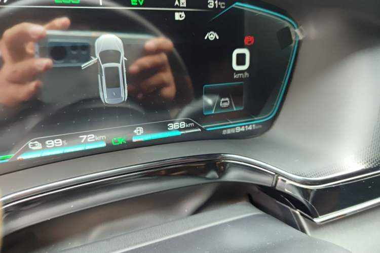 Used BYD Tang New Energy 2021 DM 2.0T Four-Wheel Drive High-Performance Luxury Model Odometer Close Up