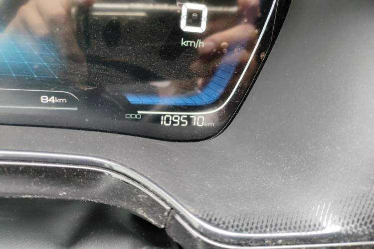 Used BYD Tang New Energy 2021 DM-i 112KM Prestige Model Odometer Close Up