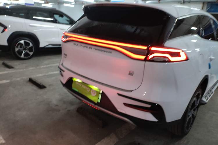 Used BYD Tang New Energy 2021 DM-i 112KM Prestige Model Rear