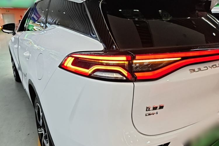 Used BYD Tang New Energy 2021 DM-i 112KM Prestige Model Rear Left 45 Deg