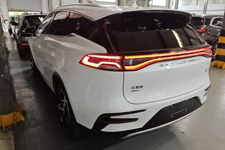 Used BYD Tang New Energy 2021 DM-i 112KM Prestige Model Rear Left 45 Deg