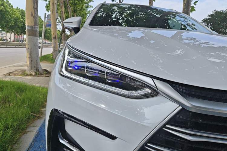 Used BYD Tang New Energy 2021 DM 2.0T Four-Wheel Drive High-Performance Flagship Model Right Front Headlight