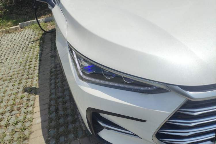 Used BYD Tang New Energy 2021 DM 2.0T Four-Wheel Drive High-Performance Flagship Model Right Front Headlight