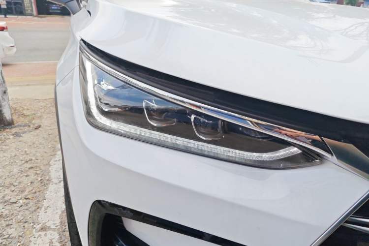 Used BYD Tang New Energy 2021 DM 2.0T Four-Wheel Drive Performance Edition Prestige Model Right Front Headlight