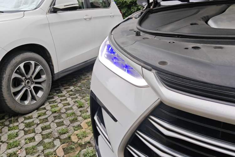 Used BYD Tang New Energy 2021 DM-i 112KM Prestige Model Right Front Headlight