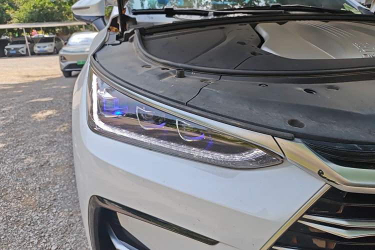 Used BYD Tang New Energy 2021 DM-i 112KM Prestige Model Right Front Headlight