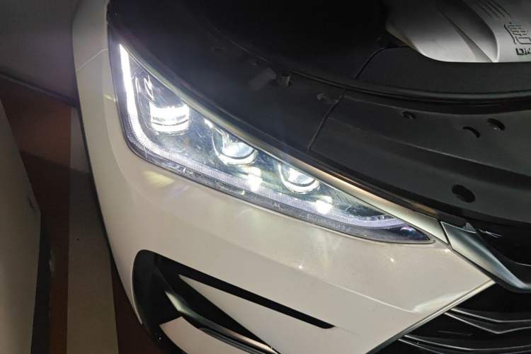 Used BYD Tang New Energy 2021 DM-i 112KM Prestige Model Right Front Headlight