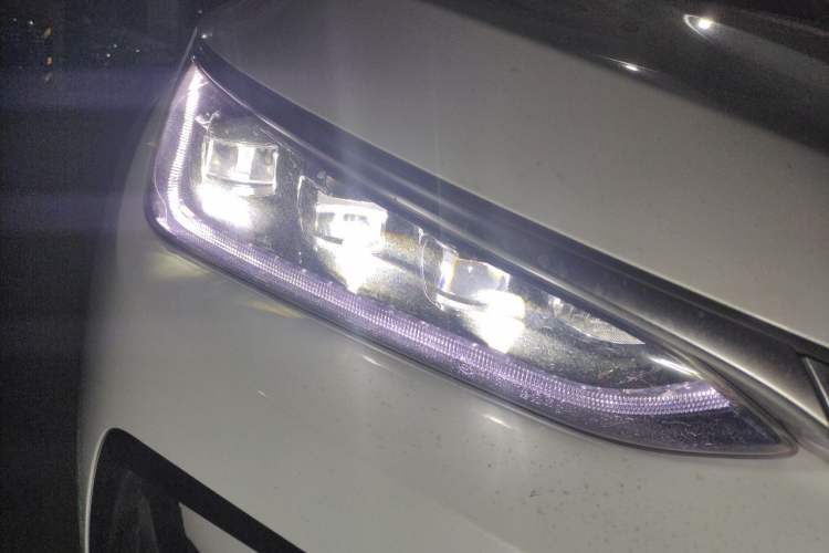 Used BYD Tang New Energy 2021 DM-i 112KM Prestige Model Right Front Headlight