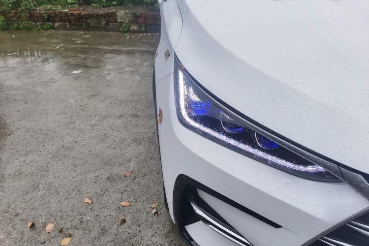 Used BYD Tang New Energy 2021 DM-i 112KM Prestige Model Right Front Headlight