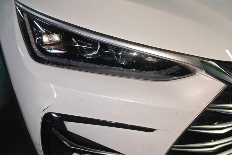 Used BYD Tang New Energy 2021 DM 2.0T Four-Wheel Drive High-Performance Flagship Model Right Front Headlight