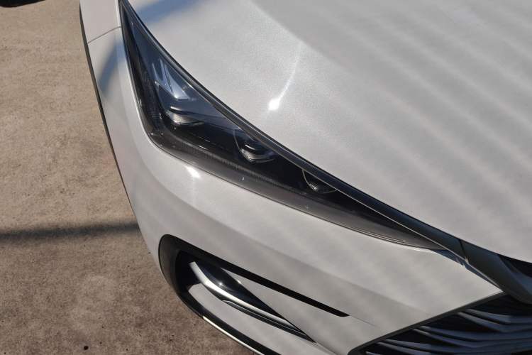 Used BYD Tang New Energy 2021 DM-i 112KM Prestige Model Right Front Headlight
