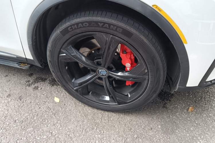 Used BYD Tang New Energy 2021 DM-i 112KM Prestige Model Right Front Wheel Hub