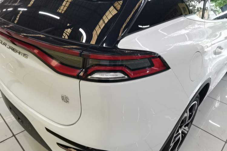 Used BYD Tang New Energy 2021 DM-i 112KM Prestige Model Right Rear Taillight