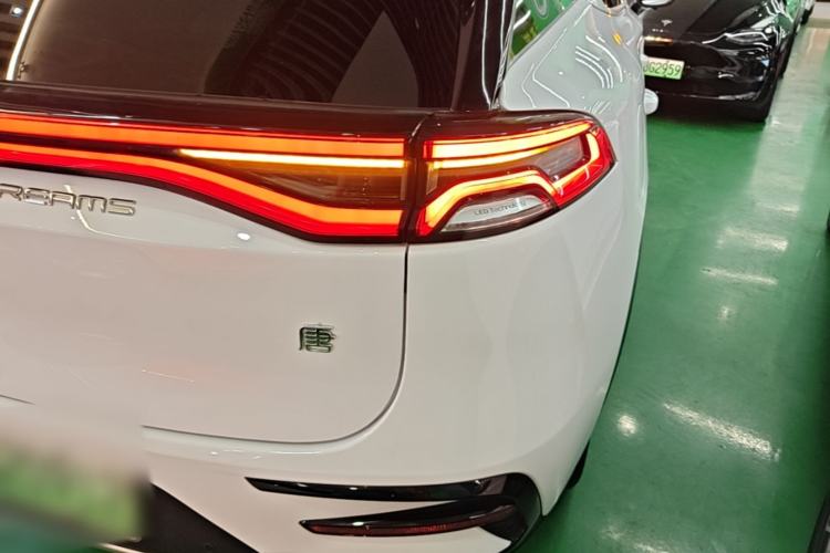 Used BYD Tang New Energy 2021 DM-i 112KM Prestige Model Right Rear Taillight