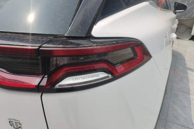 Used BYD Tang New Energy 2021 DM-i 112KM Prestige Model Right Rear Taillight