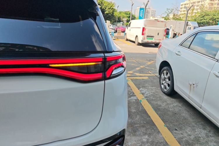 Used BYD Tang New Energy 2021 DM 2.0T Four-Wheel Drive High-Performance Flagship Model Right Rear Taillight