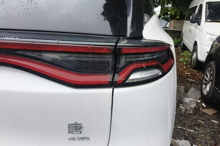 Used BYD Tang New Energy 2021 DM 2.0T Four-Wheel Drive High-Performance Flagship Model Right Rear Taillight