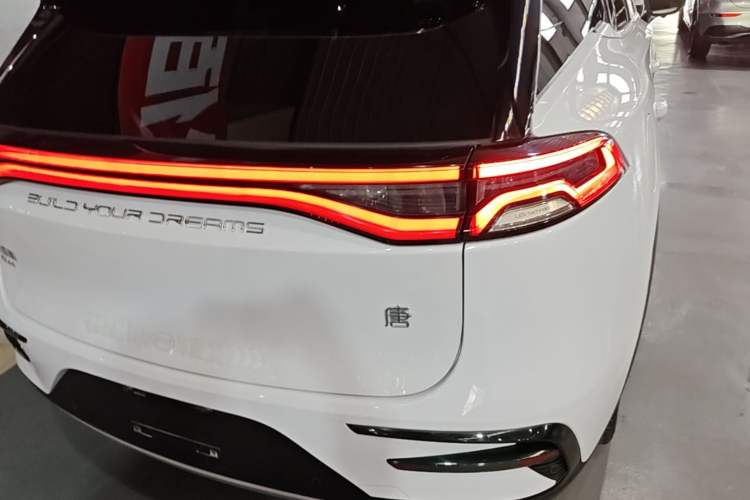 Used BYD Tang New Energy 2021 DM-i 112KM Prestige Model Right Rear Taillight