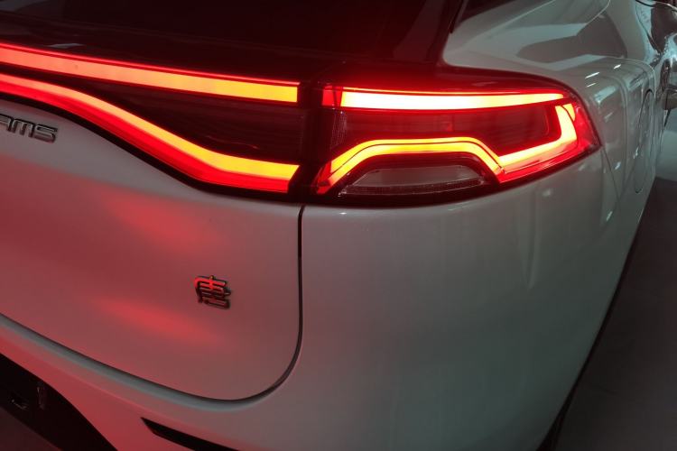Used BYD Tang New Energy 2021 DM-i 112KM Prestige Model Right Rear Taillight