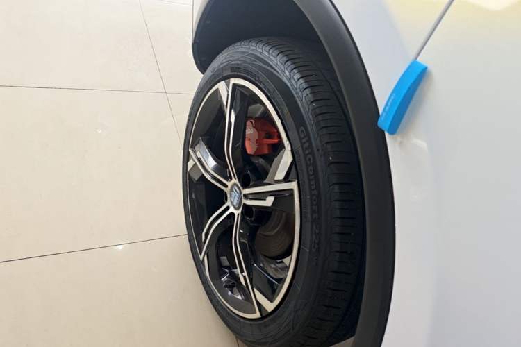 Used BYD Tang New Energy 2021 DM-i 112KM Prestige Model Right Rear Wheel Hub