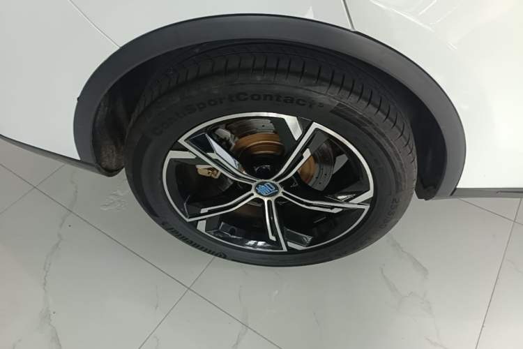 Used BYD Tang New Energy 2021 DM 2.0T Four-Wheel Drive High-Performance Luxury Model Right Rear Wheel Hub