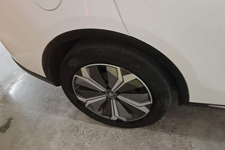 Used BYD Tang New Energy 2021 EV Four-Wheel Drive High-Performance Luxury Model Right Rear Wheel Hub