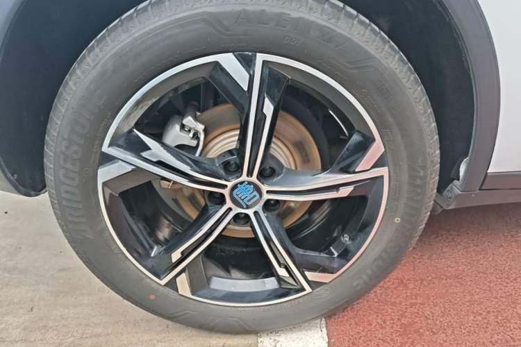 Used BYD Tang New Energy 2021 DM 2.0T Four-Wheel Drive Performance Edition Prestige Model Right Rear Wheel Hub
