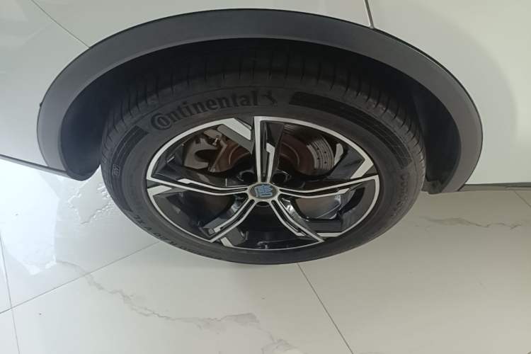 Used BYD Tang New Energy 2021 DM 2.0T Four-Wheel Drive High-Performance Luxury Model Right Rear Wheel Hub
