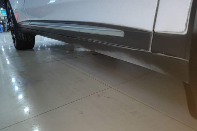 Used BYD Tang New Energy 2021 DM-i 112KM Prestige Model Right Side Sill