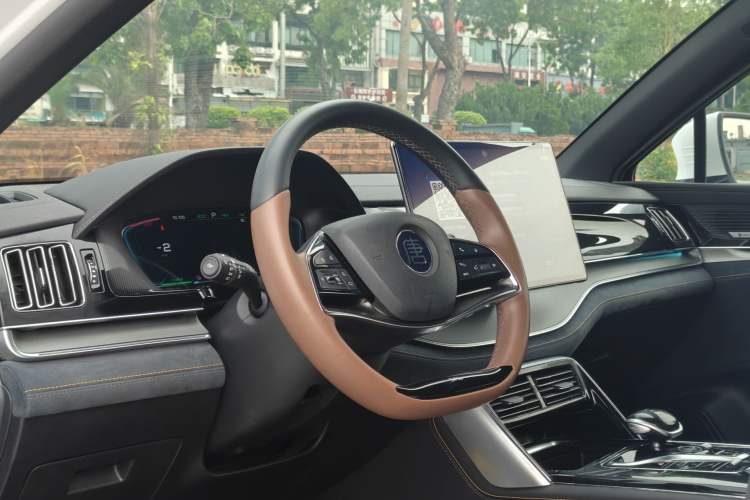 Used BYD Tang New Energy 2021 DM 2.0T Four-Wheel Drive High-Performance Luxury Model Steering Wheel