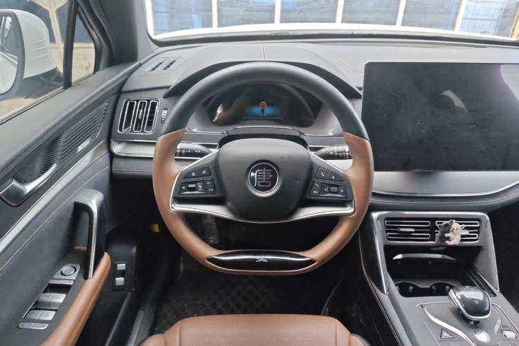 Used BYD Tang New Energy 2021 DM 2.0T Four-Wheel Drive Performance Edition Prestige Model Steering Wheel
