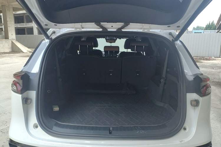 Used BYD Tang New Energy 2021 DM-i 112KM Prestige Model Trunk