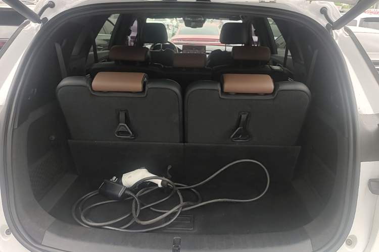 Used BYD Tang New Energy 2021 DM-i 112KM Prestige Model Trunk