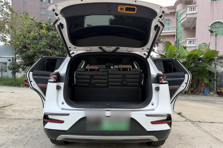 Used BYD Tang New Energy 2021 DM-i 112KM Prestige Model Trunk