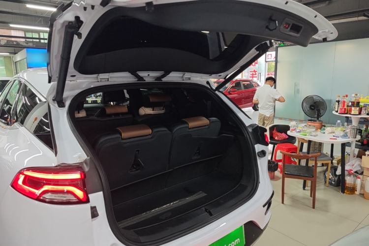 Used BYD Tang New Energy 2021 DM-i 112KM Prestige Model Trunk