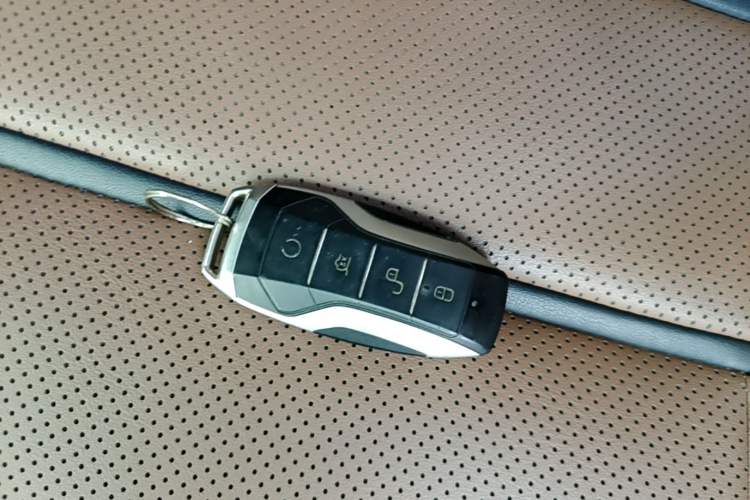 Used BYD Tang New Energy 2021 DM 2.0T Four-Wheel Drive High-Performance Luxury Model Vehicle Key