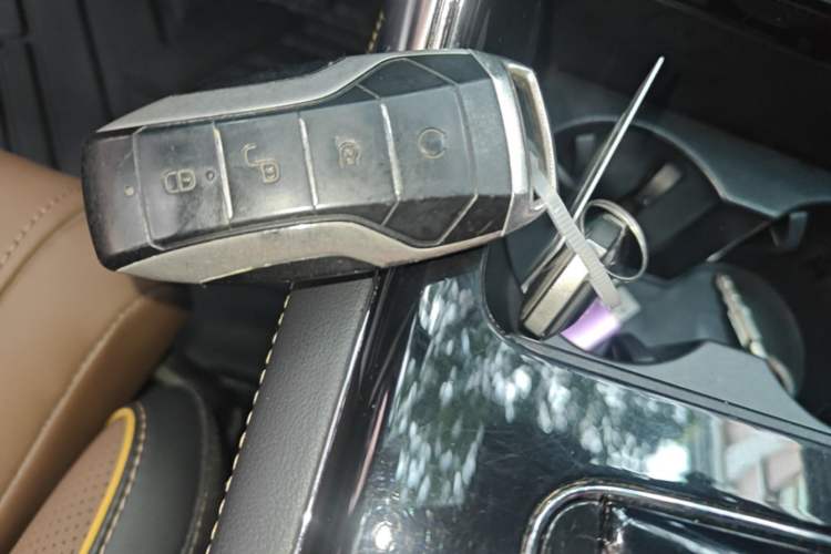 Used BYD Tang New Energy 2021 DM 2.0T Four-Wheel Drive High-Performance Flagship Model Vehicle Key