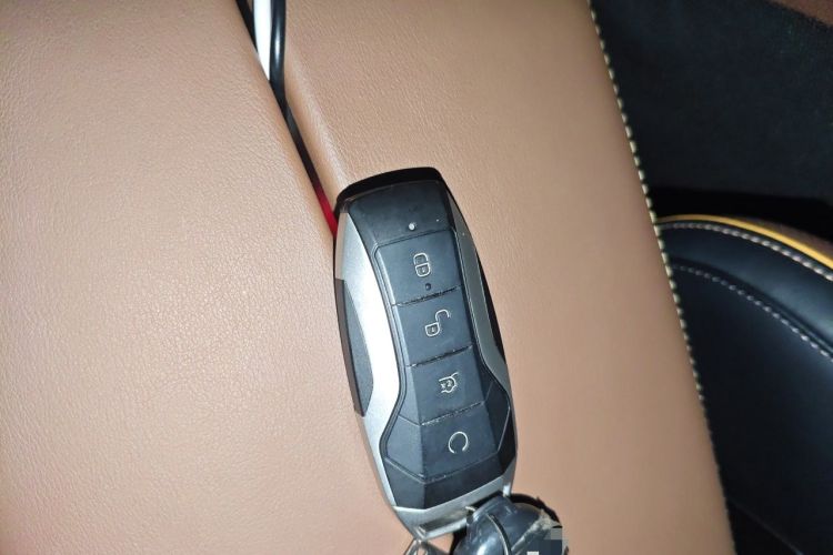 Used BYD Tang New Energy 2021 DM 2.0T Four-Wheel Drive High-Performance Flagship Model Vehicle Key