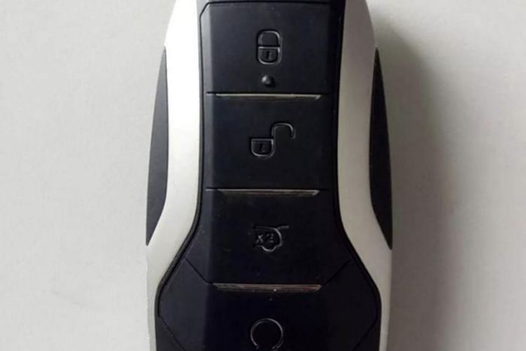 Used BYD Tang New Energy 2021 DM 2.0T Four-Wheel Drive High-Performance Flagship Model Vehicle Key