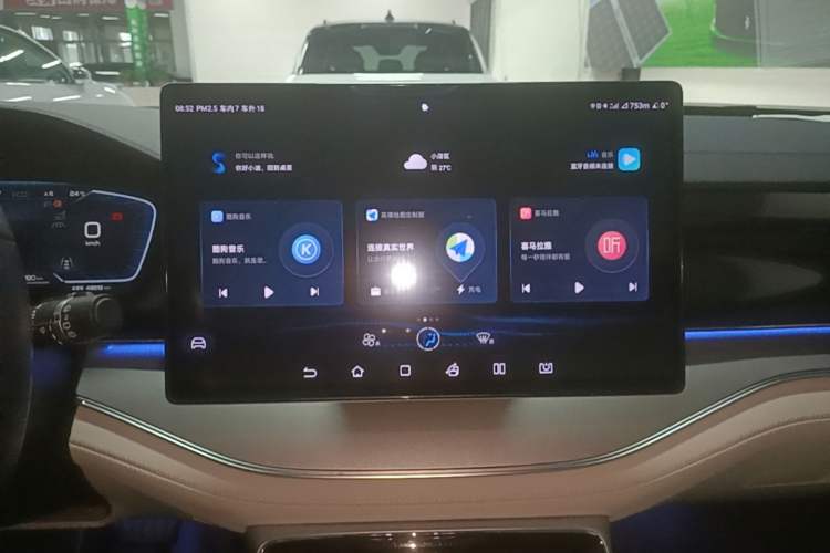 Used BYD Tang New Energy 2022 EV 730KM Luxury Model Audio And AC Panel