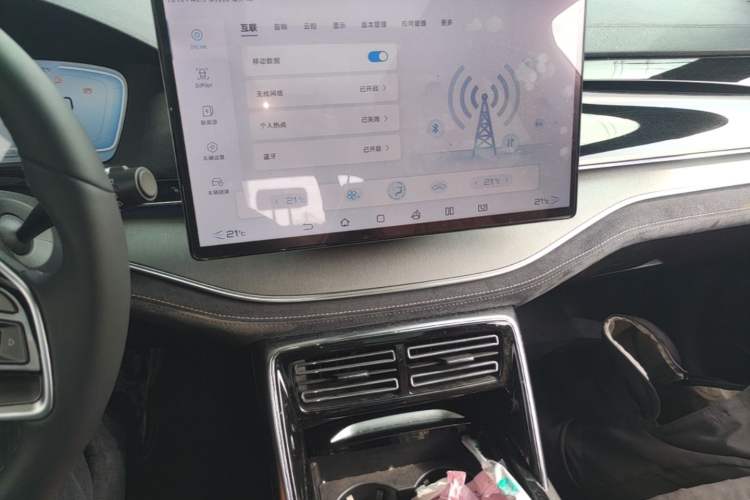 Used BYD Tang New Energy 2022 EV 730KM Luxury Model Audio And AC Panel