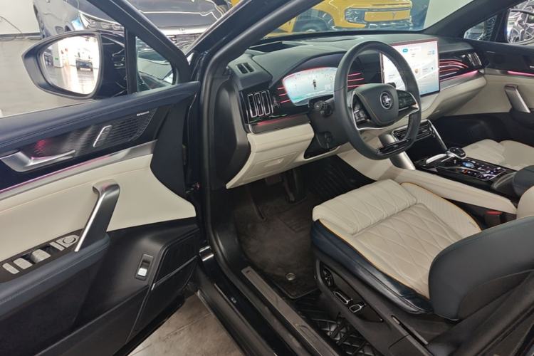 Used BYD Tang New Energy 2022 DM-p 215KM Four-Wheel Drive Flagship Model Driver Seat