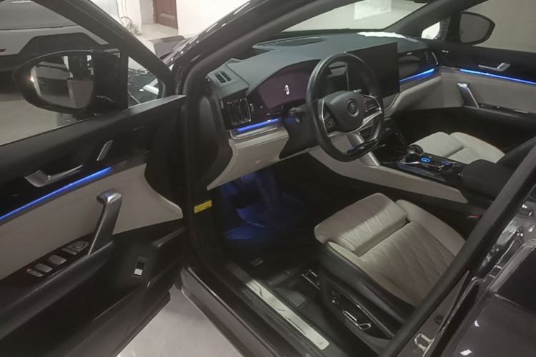 Used BYD Tang New Energy 2022 EV 730KM Luxury Model Driver Seat