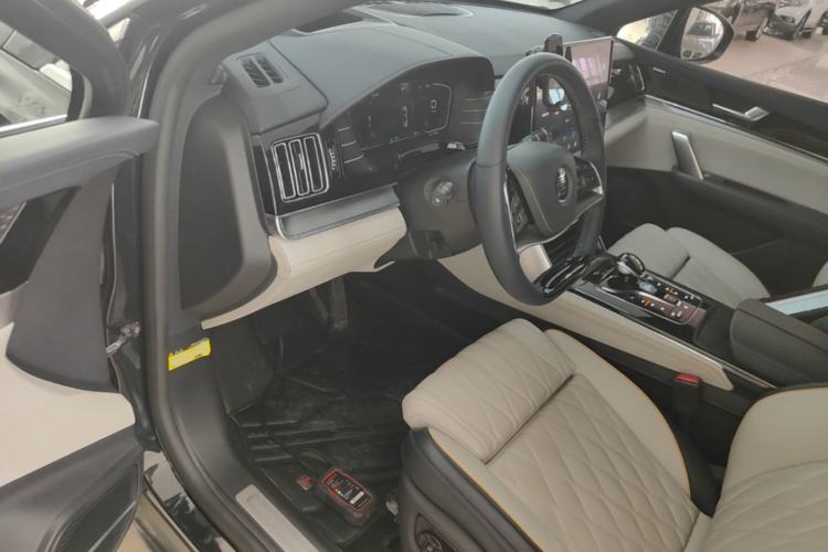 Used BYD Tang New Energy 2022 EV 635 km All-Wheel-Drive Flagship Model Driver Seat