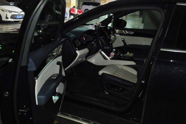 Used BYD Tang New Energy 2022 DM-p 215KM Four-Wheel Drive Flagship Model Driver Seat