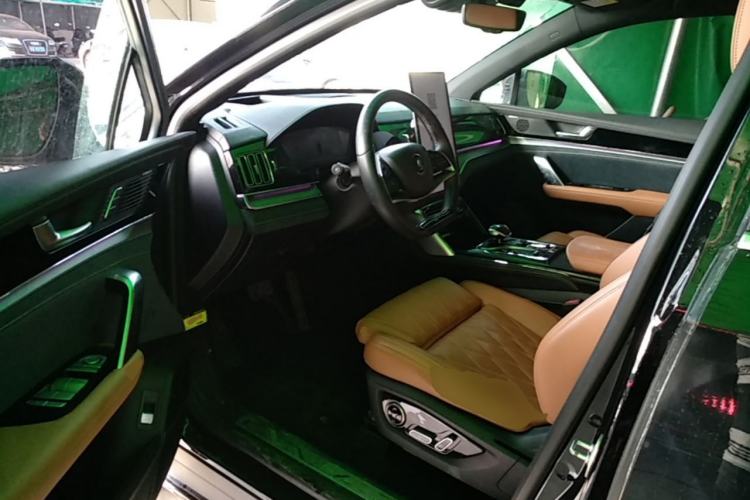 Used BYD Tang New Energy 2022 DM-i 252km Luxury Model Driver Seat
